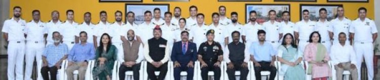 आईआईएम रायपुर में नौसेना अधिकारियों के लिए वैश्विक आपूर्ति श्रृंखला प्रबंधन कार्यक्रम