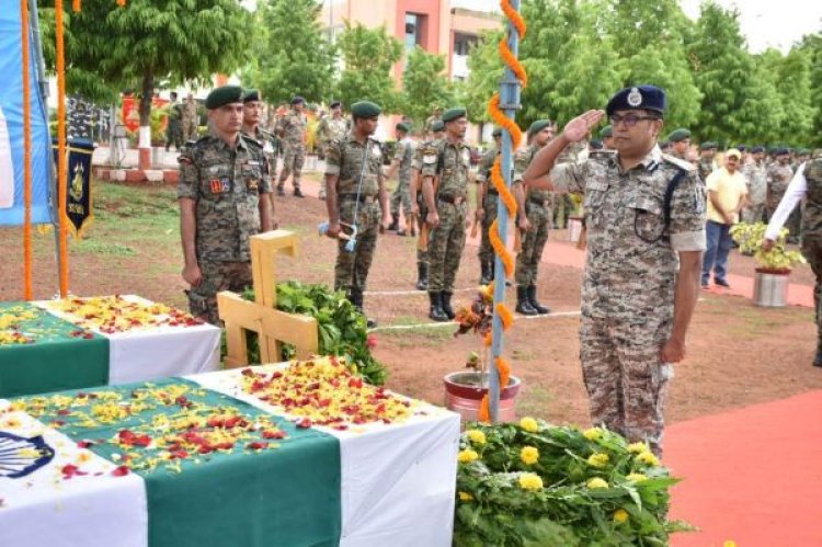 शहीदों को अंतिम सलामी