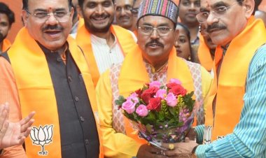 देवउठनी एकादशी पर हीरालाल श्रीवास और साथी भाजपा में शामिल:50 से अधिक पदाधिकारियों ने ग्रहण की बीजेपी की सदस्यता