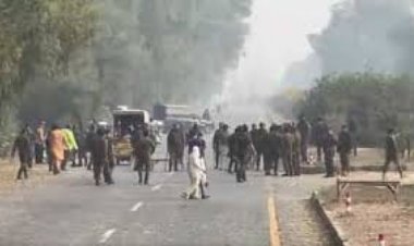 इंदौर से शिर्डी फ्लाइट 1 घंटे देरी से उड़ी:एयर इंडिया एक्सप्रेस की नए साल पर सौगात; हैदराबाद के लिए सीधी फ्लाइट