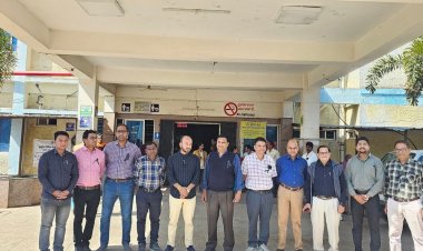 मध्य प्रदेश में डॉक्टरों का चरणबद्ध आंदोलन शुरू:शाजापुर में काली पट्टी बांधकर किया काम, 25 फरवरी से प्रशासनिक असहयोग की चेतावनी