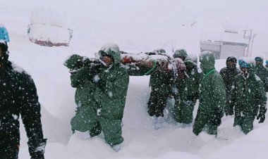 47 बचाए गए, 8 अब भी फंसे… चमोली के बर्फीले तूफान में रेस्क्यू के 24 घंटे, ग्राउंड जीरो पर पहुंच रहे CM धामी