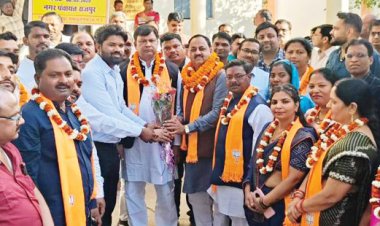 राजपुर नपं के अध्यक्ष व पार्षदों ने ली शपथ