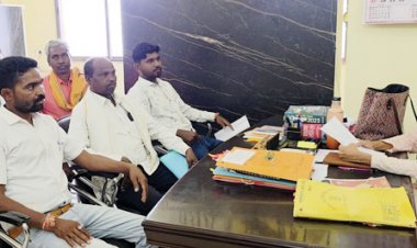 शिक्षक की कमी से जूझ रहा हीरापुर स्कूल, अभिभावकों और जनप्रतिनिधियों ने कलेक्टर से की शिकायत