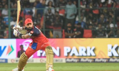 कोहली के शानदार प्रदर्शन से आरसीबी को थोड़ा बेहतर स्कोर बनाने में मदद मिली : बांगर