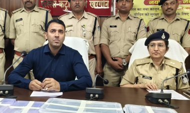 खरगोन में 10 देसी पिस्टल और 2 कट्टे जब्त:धार के युवक से 5.50 लाख के अवैध हथियार मिले; दो और के नाम सामने आए