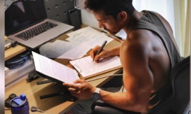 एग्जाम की टेंशन के साथ शूटिंग भी ! हर्षवर्धन राणे इस तरह कर रहे मैनेज