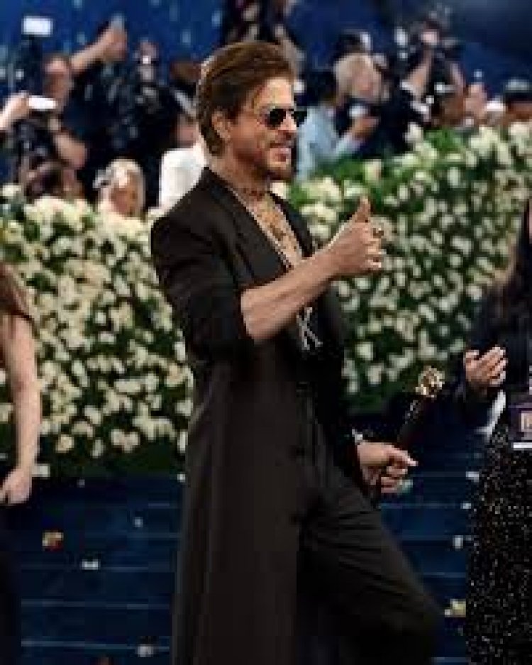 मेट गाला 2025 में शाहरुख़ ख़ान का डेब्यू, और कौन से बॉलीवुड स्टार पहुंचे