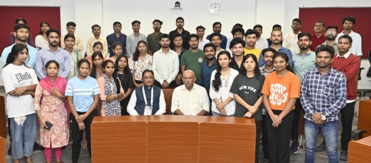 आज की ताजा खबरदंतेवाड़ा के युवाओं की आत्मनिर्भरता की ओर प्रेरणादायक यात्रा आईआईएम में उद्यमिता प्रशिक्षण से बदली जीवन की दिशा।