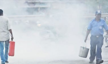 पंप में पेट्रोल डलाने आए स्कूटी में लगी आग