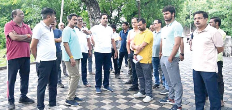 करबला तालाब सौंदर्यीकरण में बाधक ट्रांसफार्मर हटेगा, मूणत का निरीक्षण