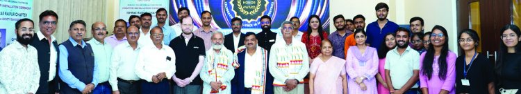 रायपुर की विशिष्ट प्रतिभाओं को इश्रे रायपुर का सम्मान