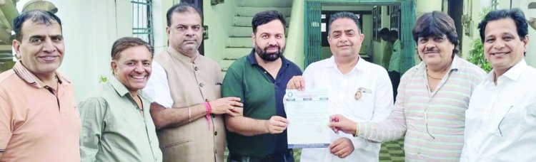 थौरानी ने जतिन को बनाया चेंबर मंत्री