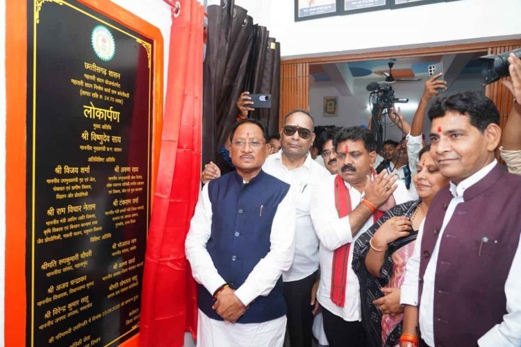 मुख्यमंत्री श्री विष्णु देव साय ने धमतरी के करेली बड़ी से 51 महतारी सदनों का किया लोकार्पण