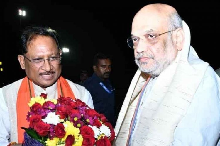 केंद्रीय गृह मंत्री श्री अमित शाह का मुख्यमंत्री श्री विष्णुदेव साय ने स्वामी विवेकानंद विमानतल पर किया आत्मीय स्वागत.