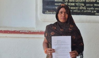 पति की मौत के बाद नहीं मिली अनुग्रह राशि:कटनी में कार्यालयों के चक्कर लगा रही महिला; कलेक्टर से लगाई गुहार