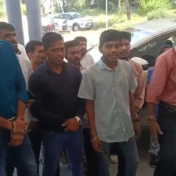 बीएड फर्स्ट सेमेस्टर में कई छात्रों को 0 अंक:खरगोन यूनिवर्सिटी ने विरोध के बाद जांच कमेटी बनाई