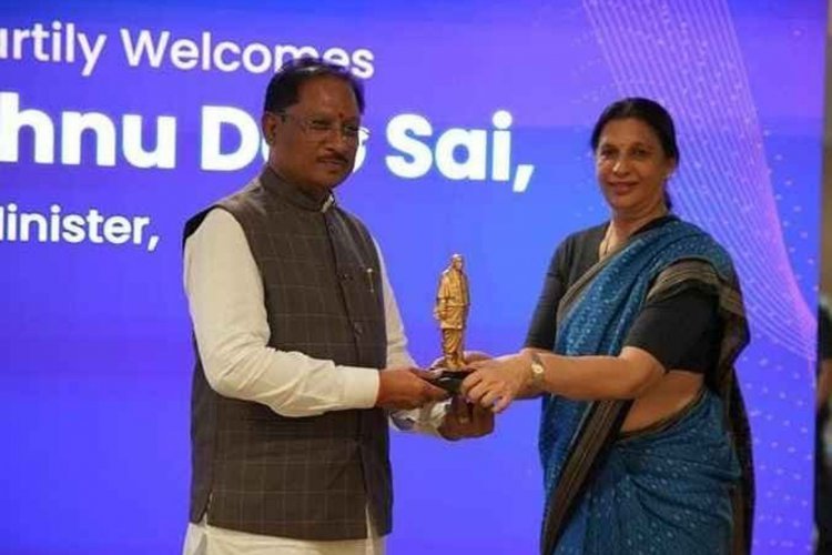 मुख्यमंत्री श्री विष्णुदेव साय ने गुजरात के NAMTECH कॉलेज का किया दौरा