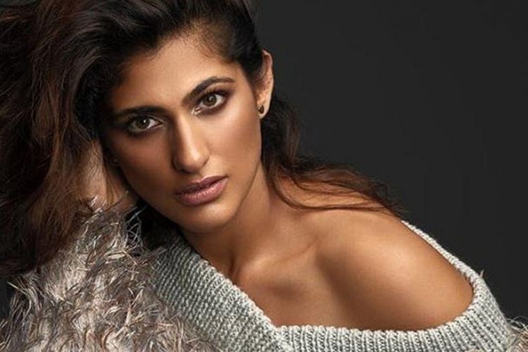 कुब्रा सैत 12 दिन की ब्रह्मपुत्र यात्रा पर, बोलीं—‘प्रकृति मेरी आत्मा को रीसेट करती है’