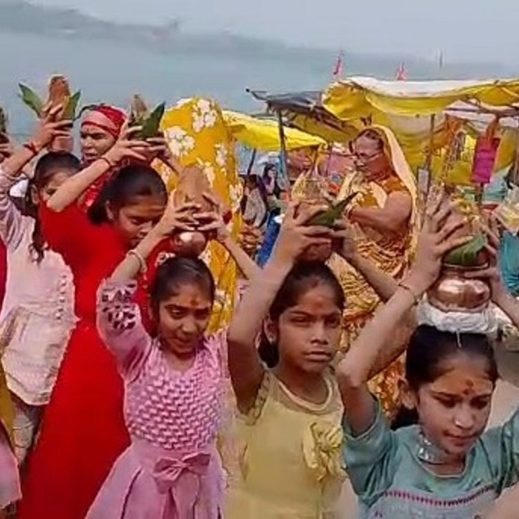 सियाराम बाबा प्रथम पुण्यतिथि महोत्सव भव्य कलश यात्रा संग शुरू:251 बालिकाएं, हजारों परिक्रमावासी जुड़े; नागर की भागवत कथा शुरू