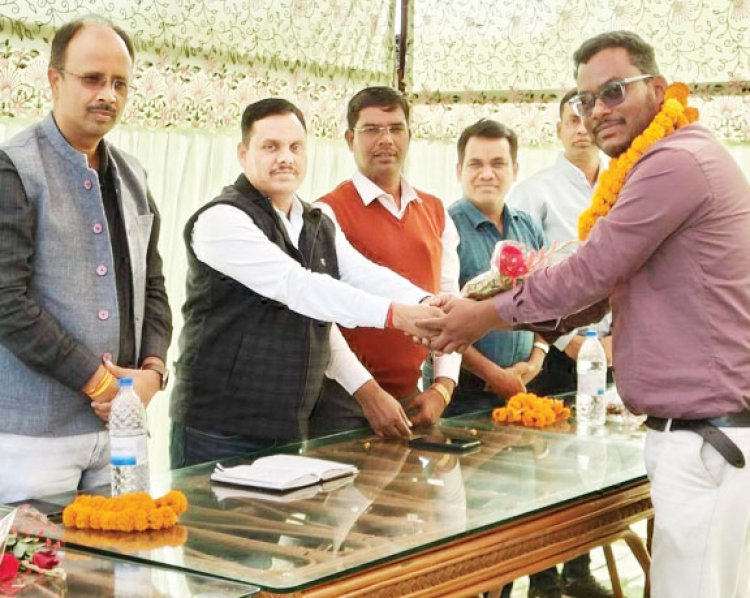 विजेंद्र अध्यक्ष-विनोद निर्विरोध सचिव