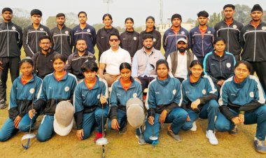 छग राज्य बालक-बालिका फेंसिंग टीम 33वीं जूनियर राष्ट्रीय स्पर्धा में भाग लेने कटक रवाना