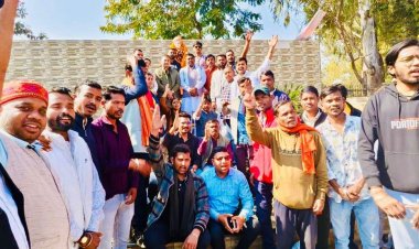 स्वामी विवेकानंद जयंती पर युवाओं ने लिया स्वदेशी और आत्मनिर्भर भारत का संकल्प