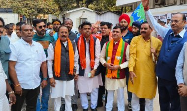 राष्ट्रीय अध्यक्ष नितिन नबीन के नाम की घोषणा पर रायपुर में हर्षोल्लास  एकात्म परिसर में आतिशबाजी.