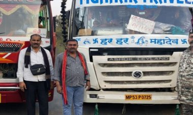 सिंगरौली में ओवरलोड रेत वाहन जब्त, दो बसें भी पकड़ीं:कलेक्टर निर्देश पर परिवहन-खनिज विभाग की संयुक्त कार्रवाई