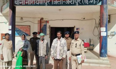 जमीन बिक्री में हिस्सा का पैसा मांगने पर पिता ने बेटे पर पेट्रोल डालकर लगाई आग मां-बेटा भी शामिल, तीनों गिरफ्तार