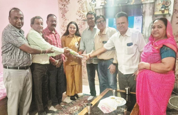 एलएलबी फाइनल में नांदगांव की यांशिका मेरिट में