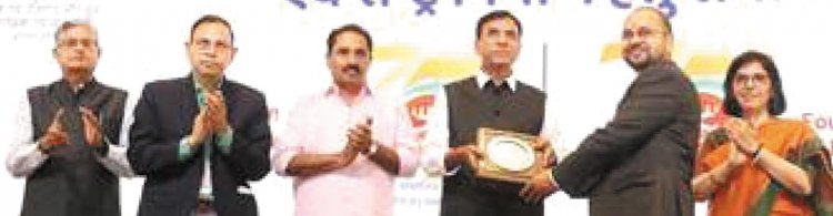 40 वर्ष और अधिक आयु के श्रमिकों के लिए नि:शुल्क वार्षिक स्वास्थ्य जांच का प्रावधान